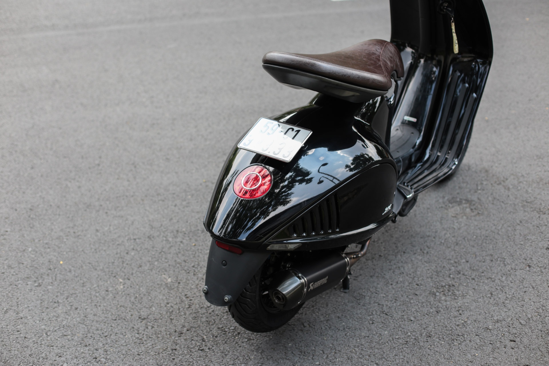 Vespa 946 do do choi dat tien anh 5