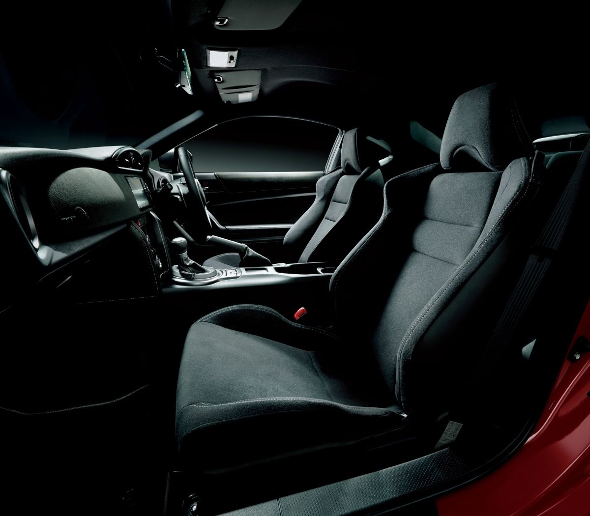 Toyota 86 GR Sport ra mat voi dien mao the thao anh 7