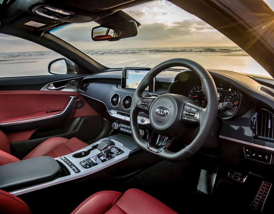 Ảnh Kia Stinger GT giá 33.000 USD ảnh 6 Anh Kia Stinger GT gia 33.000 USD anh 6