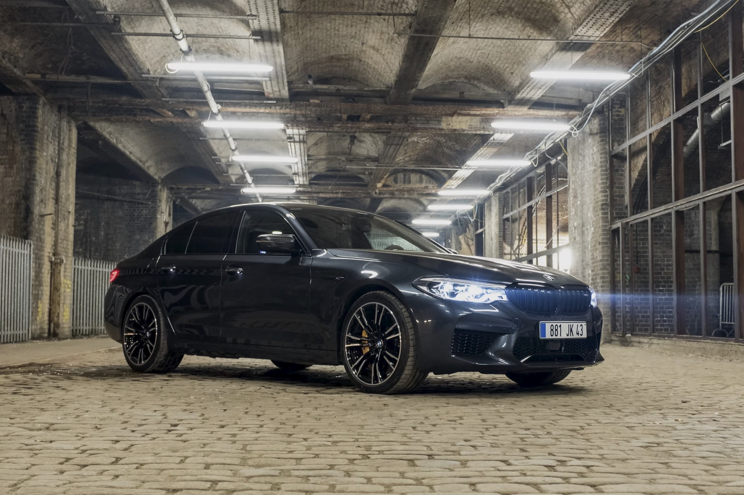 BMW 5-Series phien ban Mission Impossible anh 3