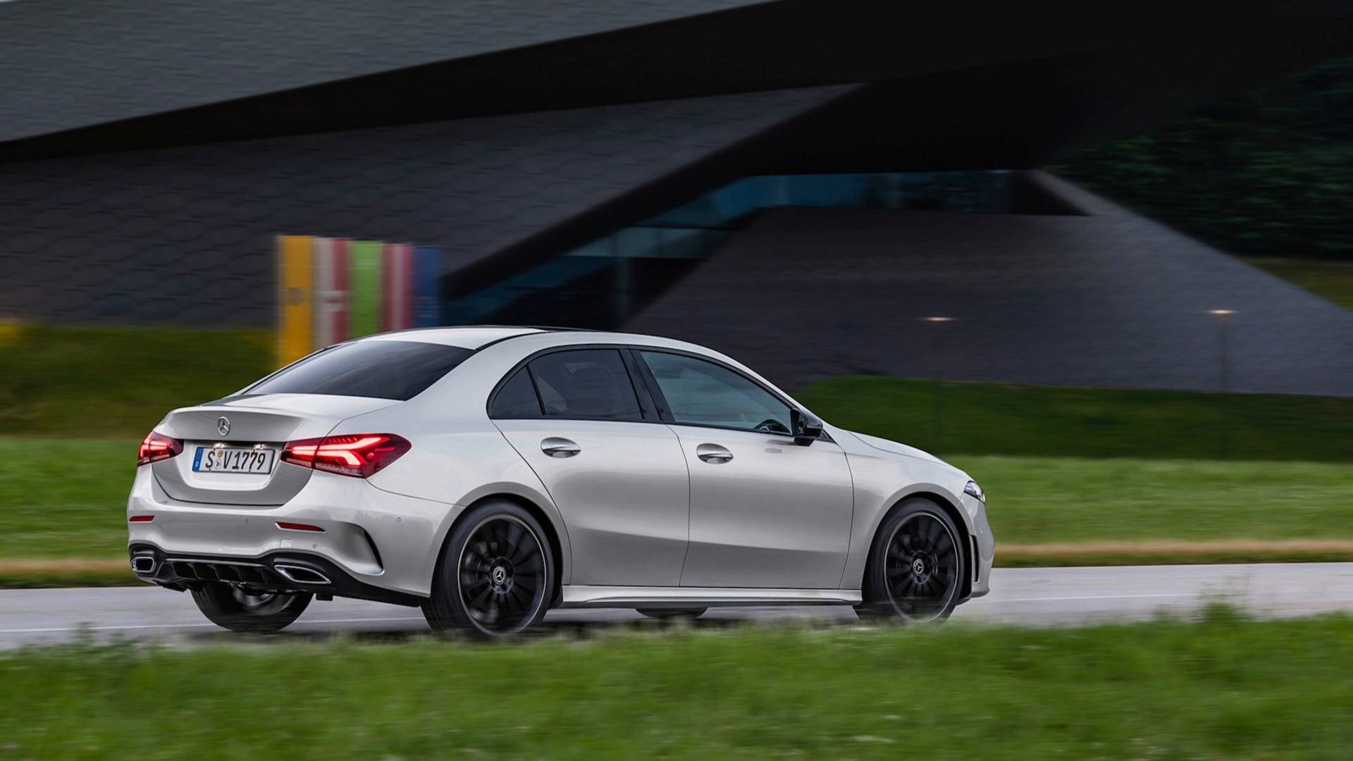 Hình ảnh Mercedes-Benz A-Class sedan 2019 ảnh 6 Hinh anh Mercedes-Benz A-Class sedan 2019 anh 6