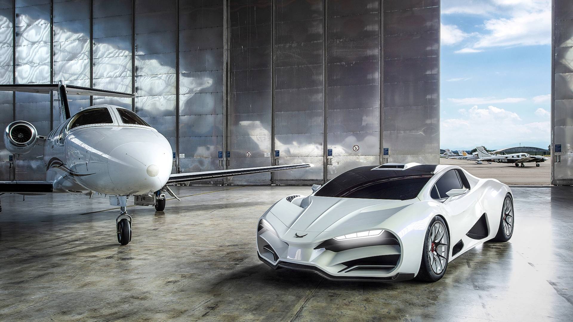 Sieu xe manh hon 1.300 ma luc, gia 2,3 trieu USD tu nuoc Ao hinh anh