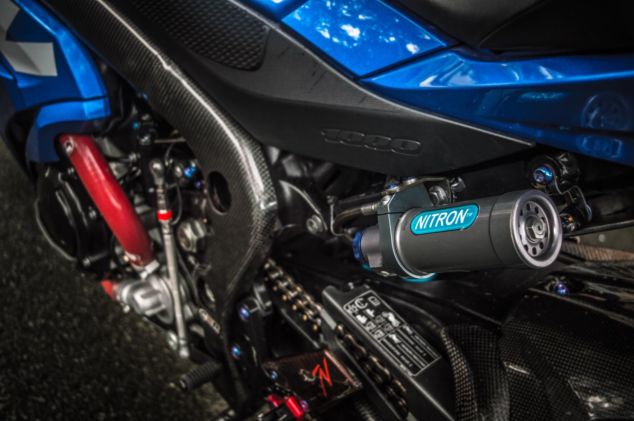 Suzuki GSX-R1000 voi goi do xe dua hon 500 trieu anh 9