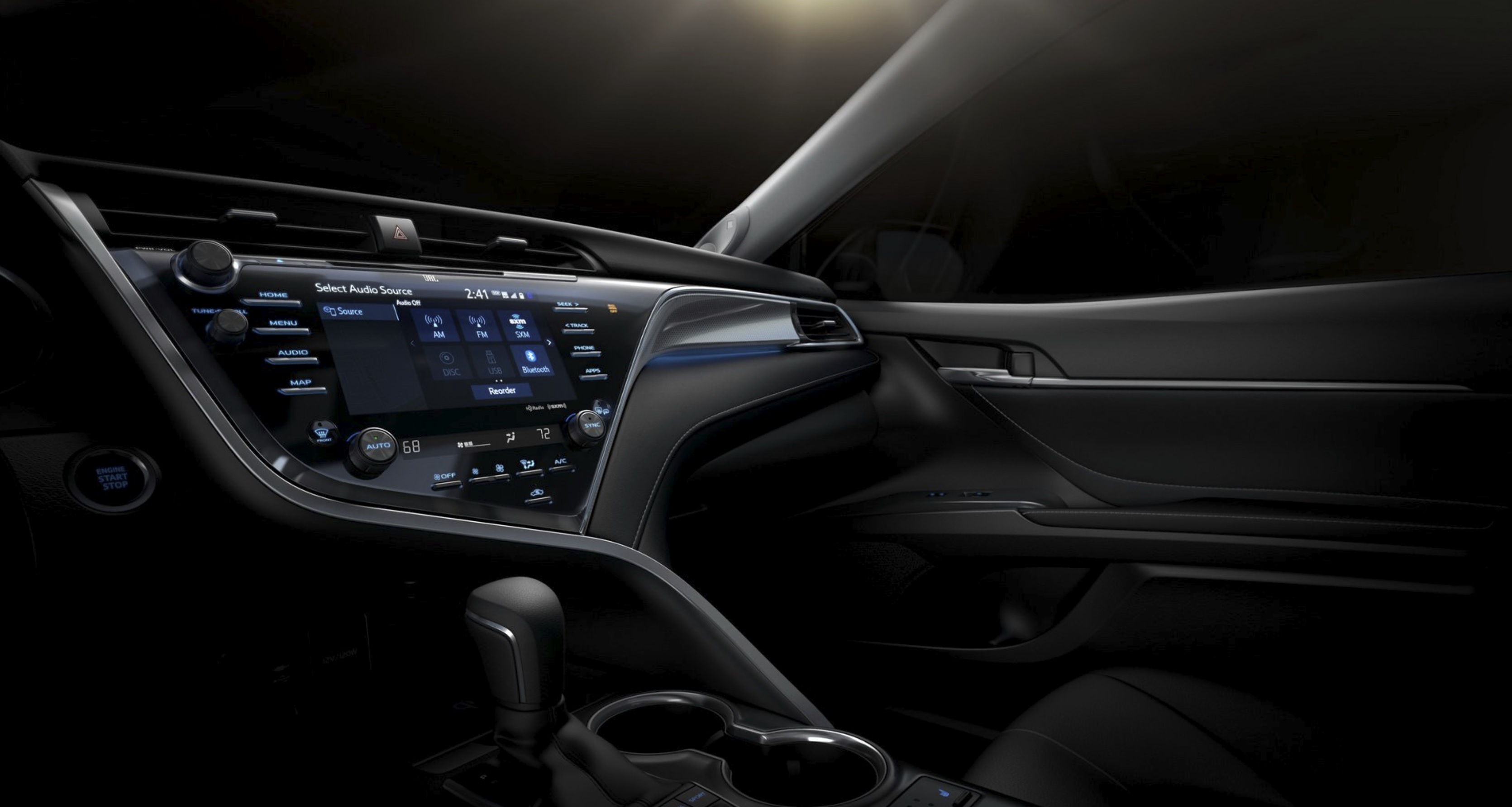 Toyota Camry 2019 co gia tai My anh 6