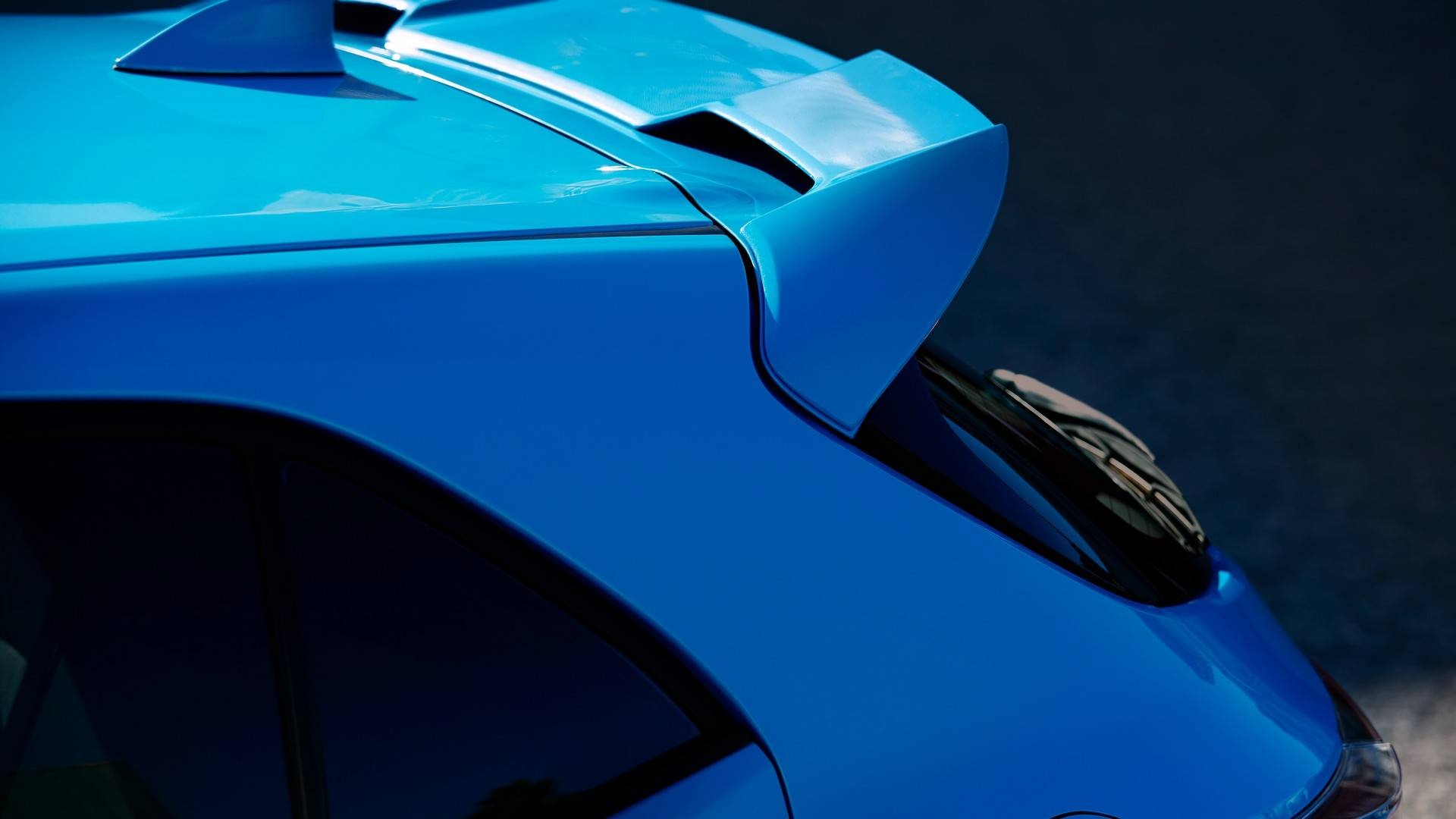 Toyota Corolla moi,  bo ten Auris tai chau Au anh 7