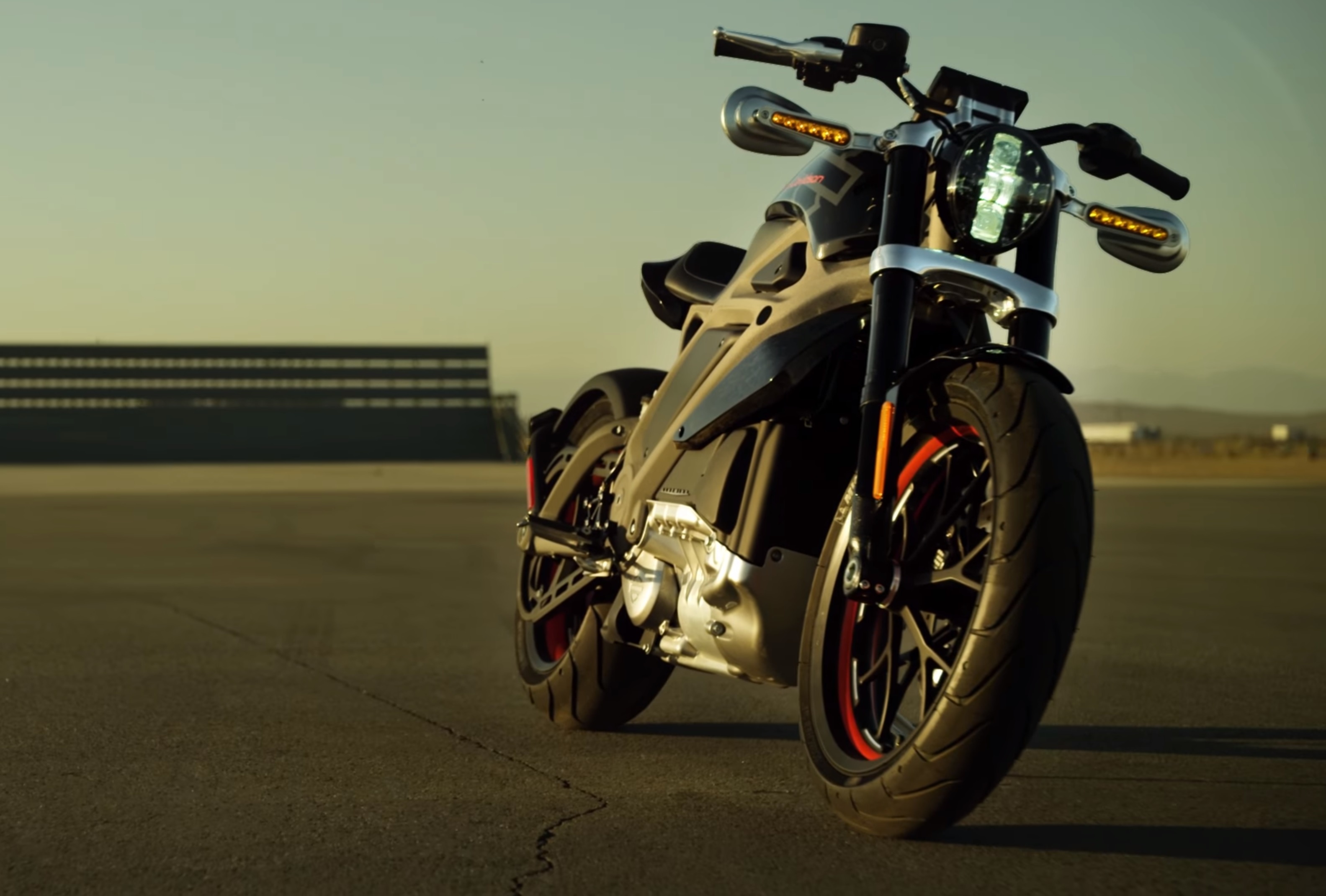 Project LiveWire - ky nguyen xe dien moi cua Harley-Davidson hinh anh