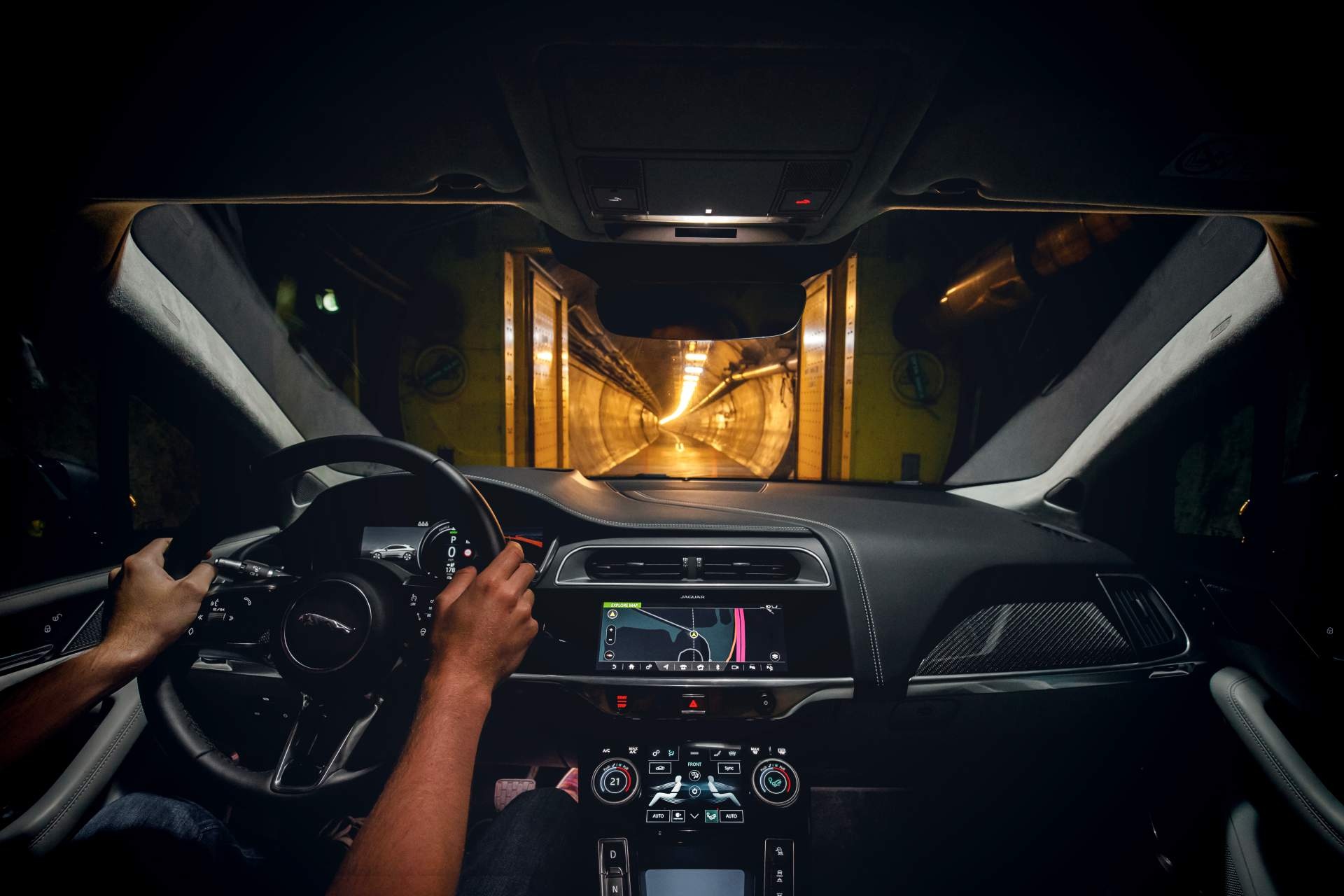 Jaguar I-Pace hoan thanh quang duong 369 km anh 7