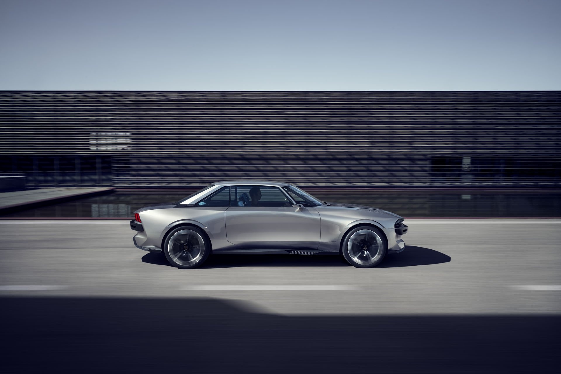 Peugeot e-Legend Concept he lo anh 2