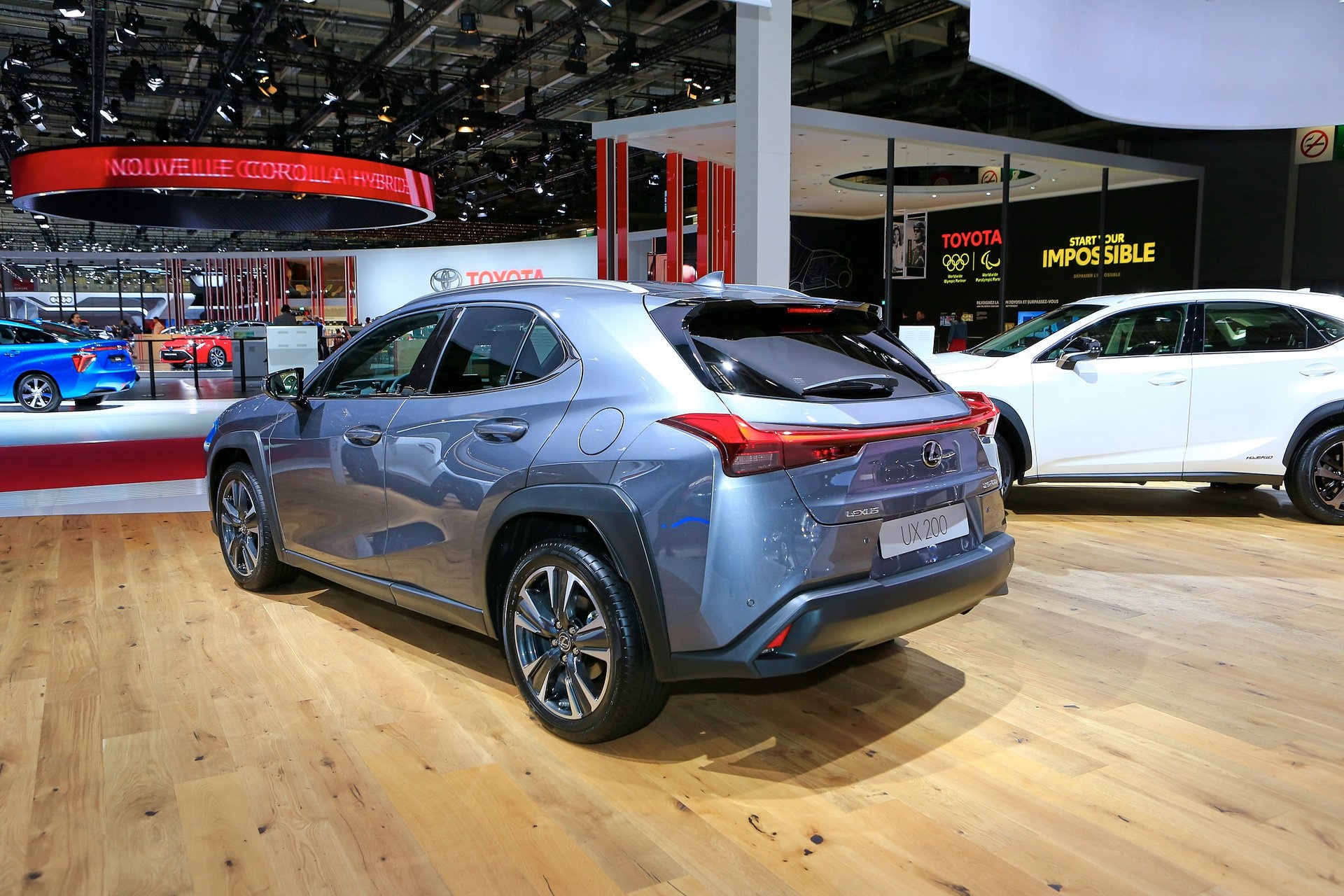 Lexus UX ha lop tai Paris Motor Show anh 2