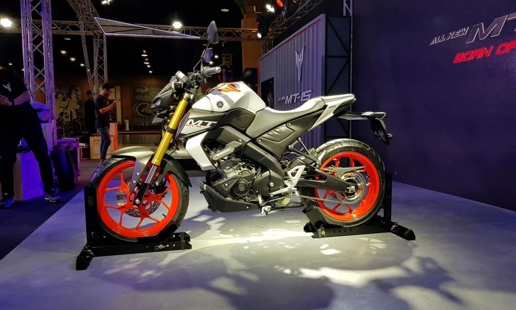 Yamaha MT-15 ra mat tai Thai Lan anh 2