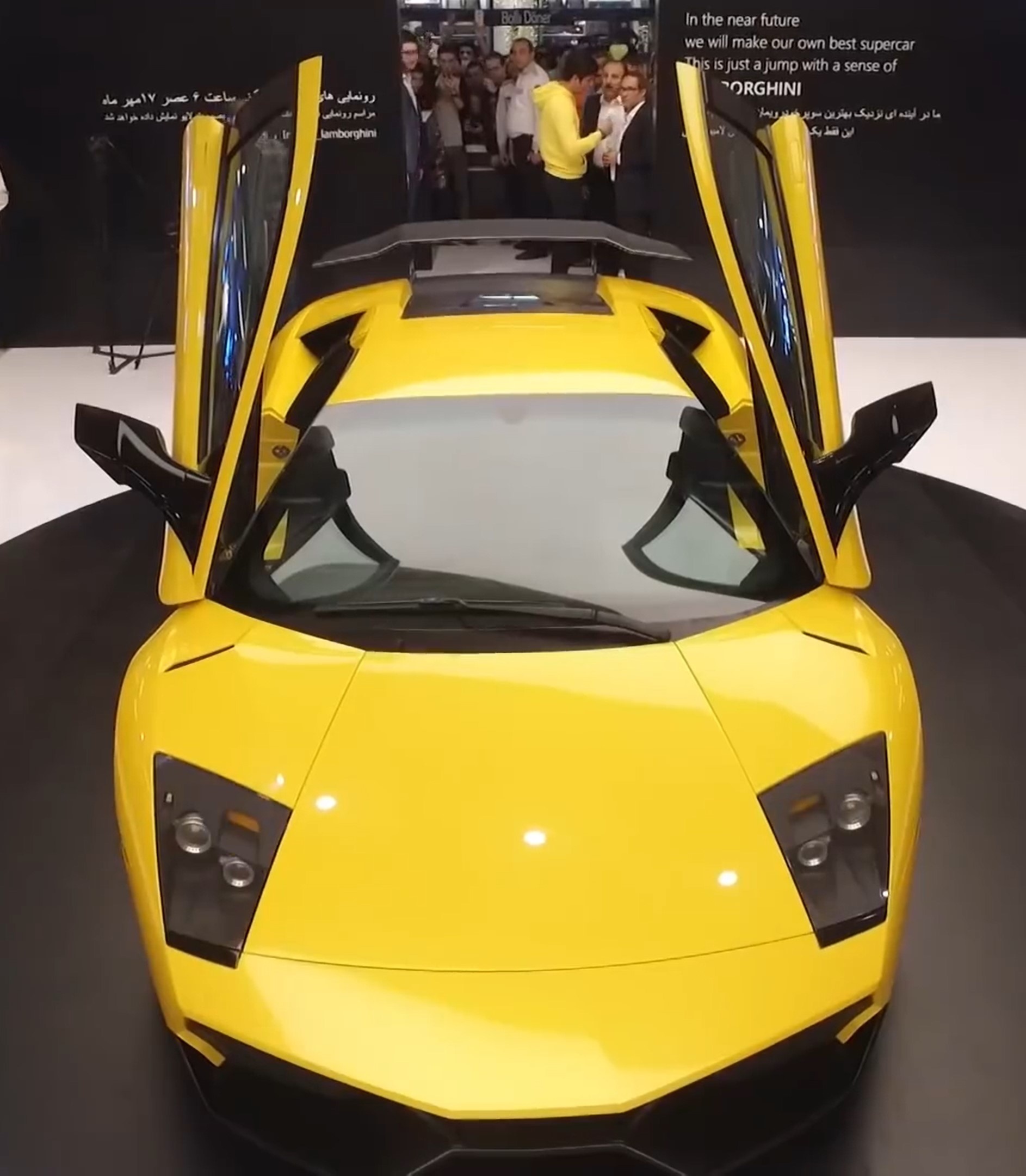 Lamborghini Murcielago SV hàng nhái của thợ Iran ảnh 4 Lamborghini Murcielago SV hang nhai cua tho Iran anh 4