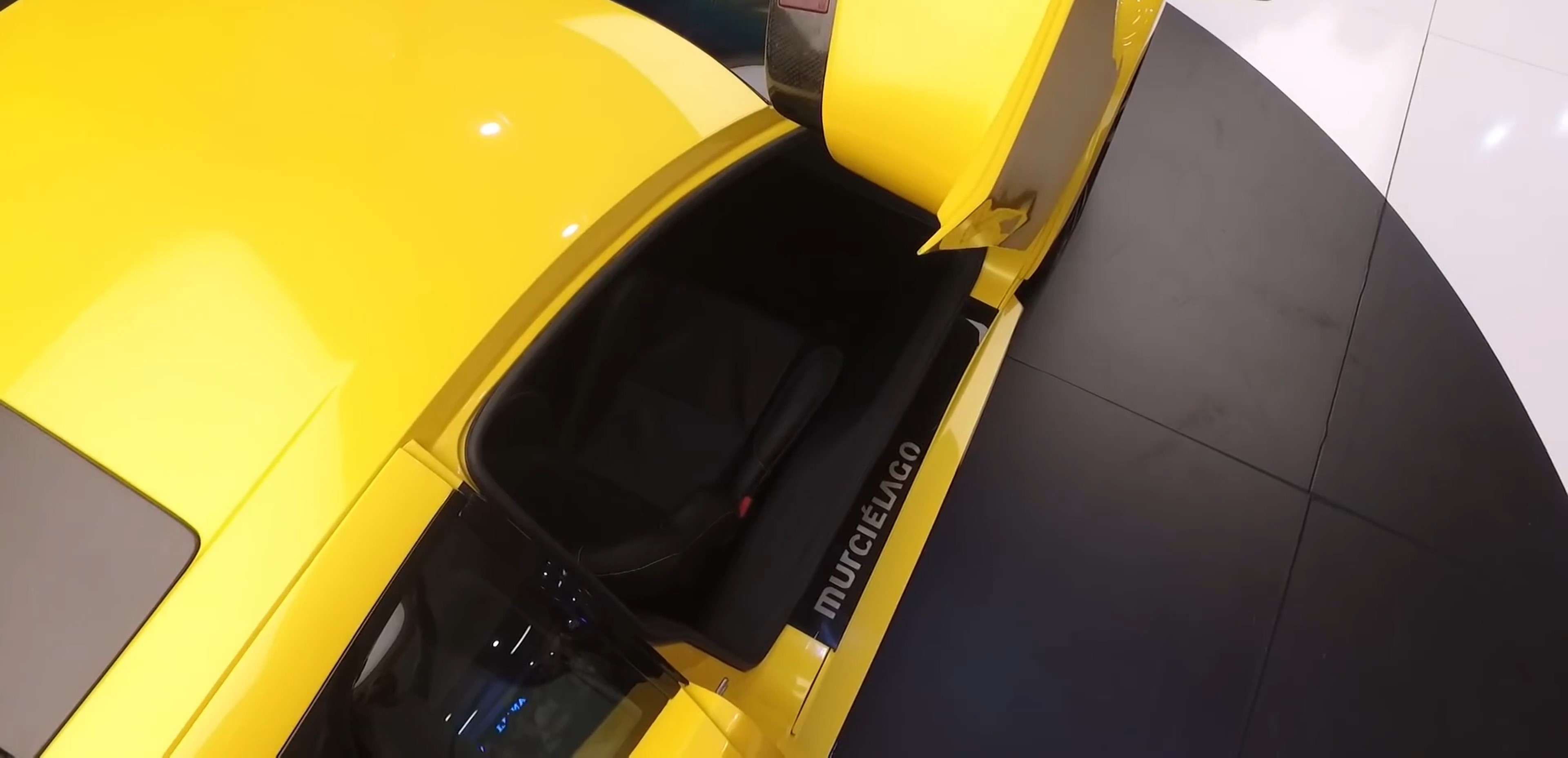 Lamborghini Murcielago SV hàng nhái của thợ Iran ảnh 7 Lamborghini Murcielago SV hang nhai cua tho Iran anh 7