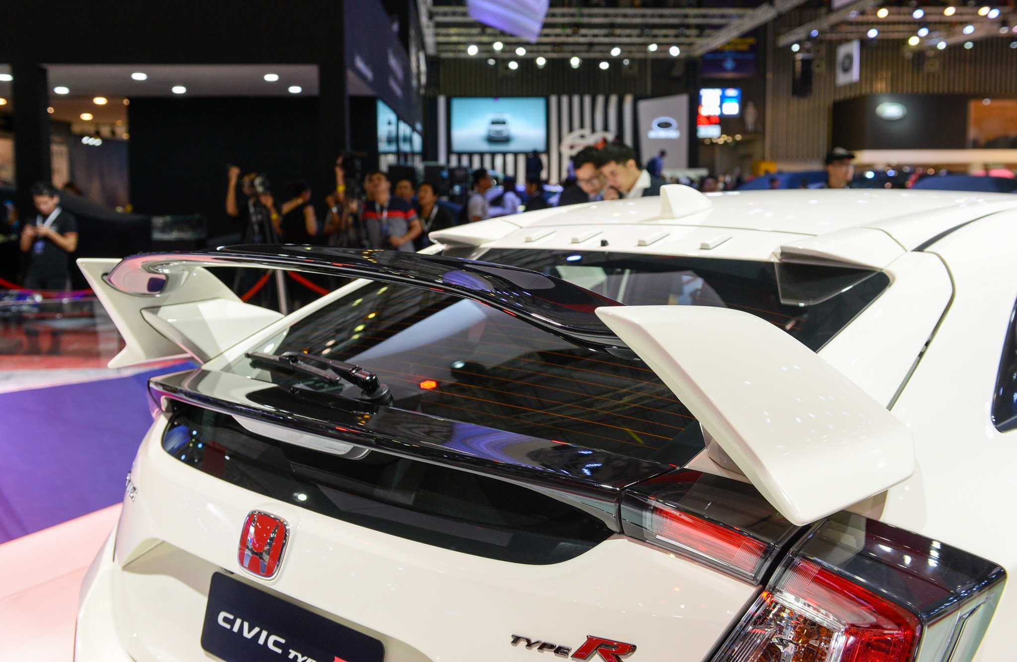 Honda Civic Type R 2018 ra mat anh 9