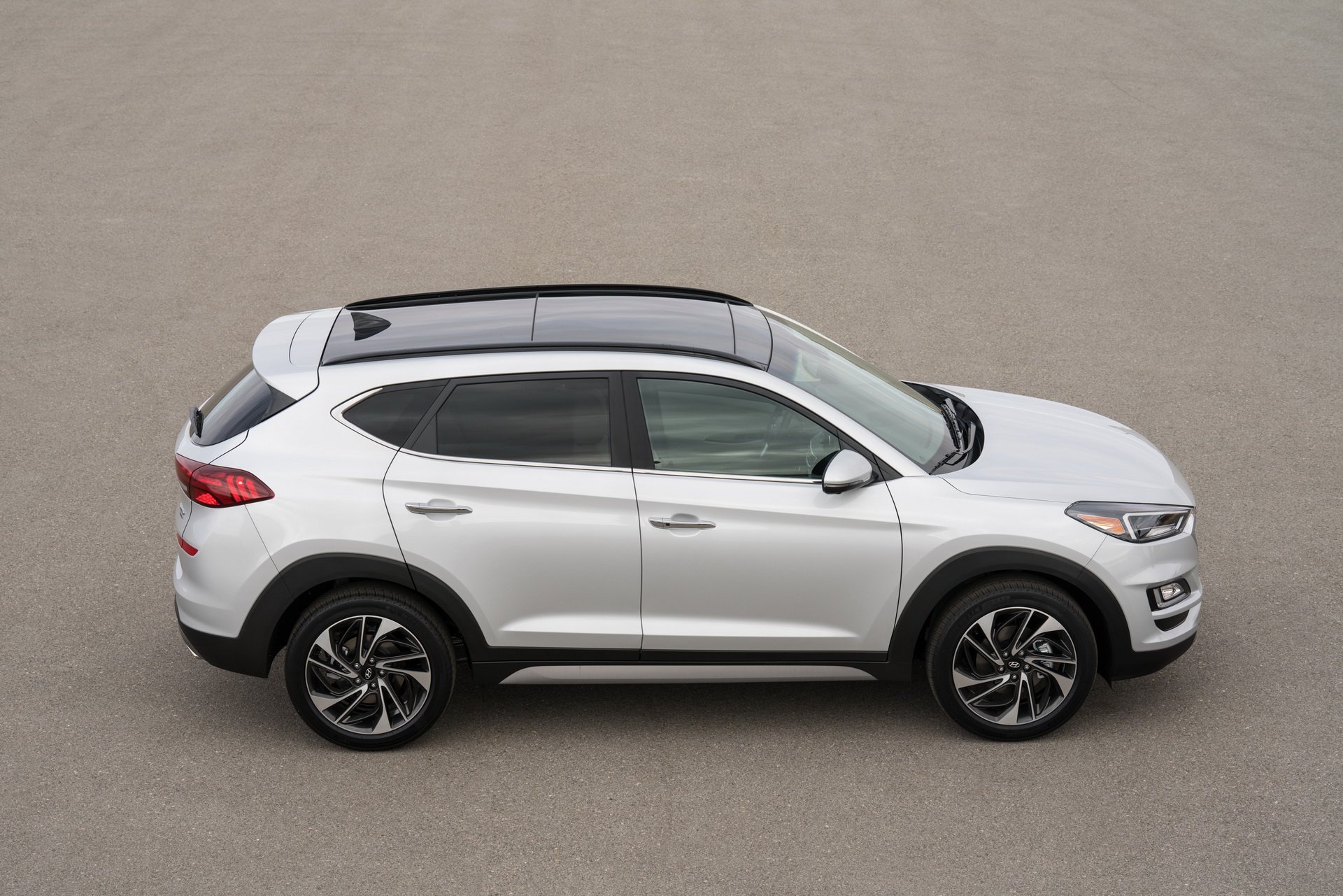 Hyundai Tucson 2019 co gia tu 24.245 USD anh 2