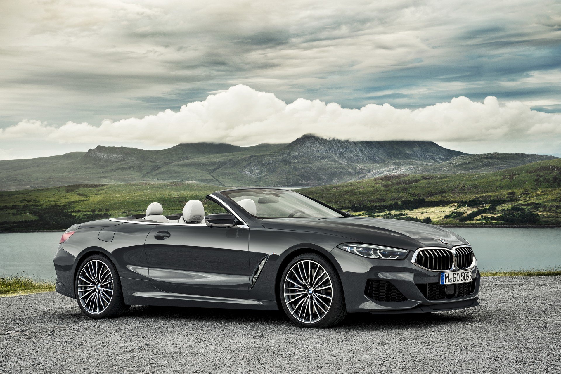 BMW 8-Series Convertible 2019 lo dien anh 11
