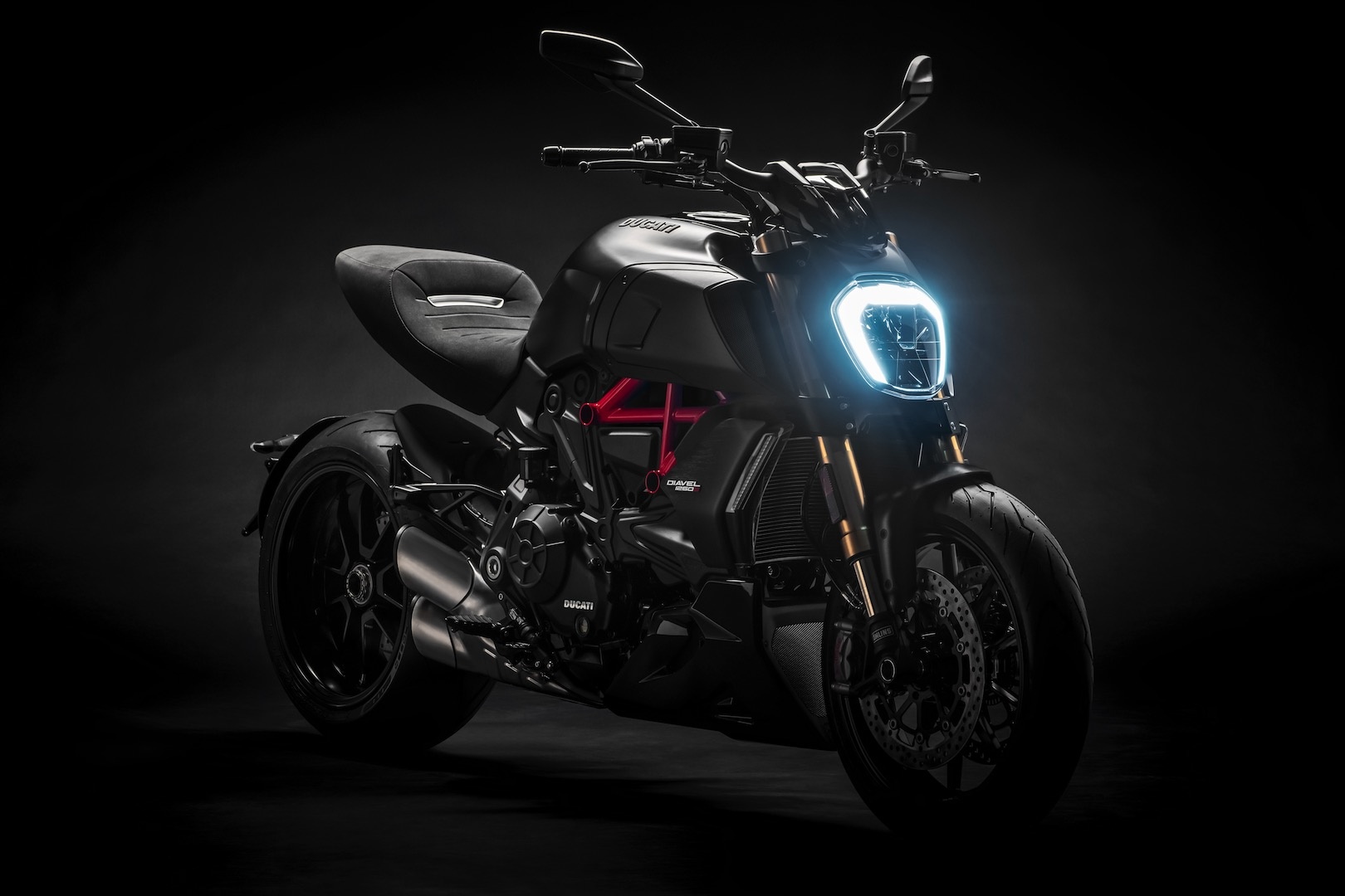 Ducati Diavel 1260 the he moi ra mat, ham ho va hien dai hon hinh anh