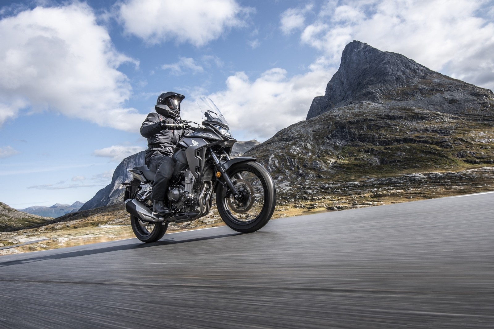 Honda CB500X 2019 ra mat anh 2