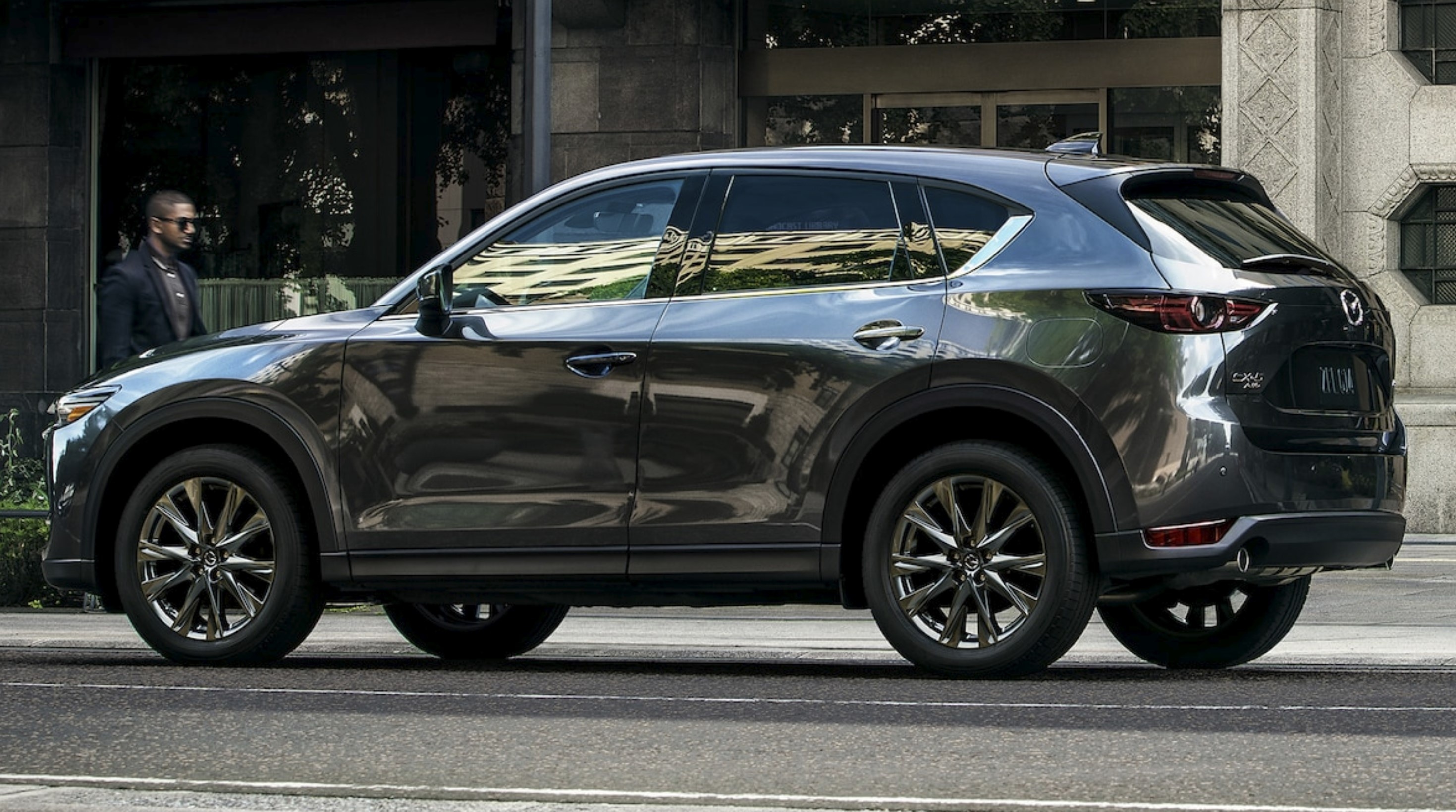 Mazda CX-5 Signature 2019 ra mat anh 3