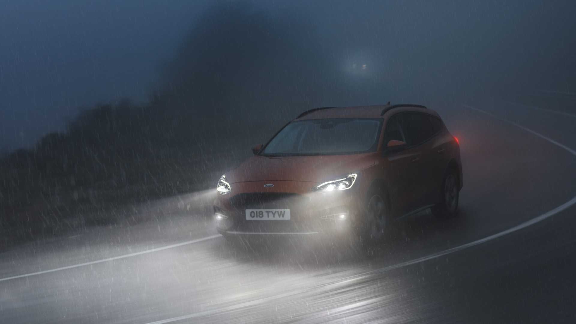 Ford Focus Active 2019 ra mat tai chau Au anh 13