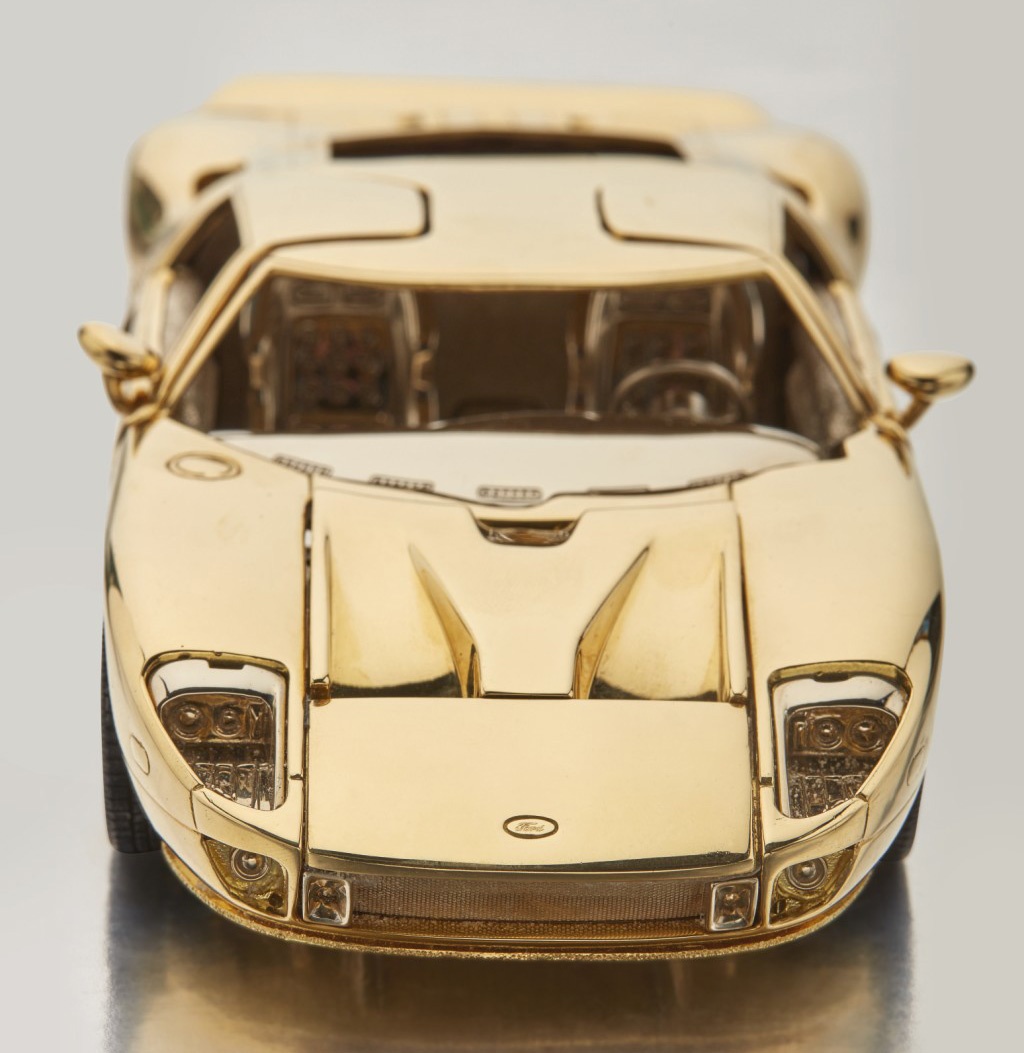 Mô hình ôtô Ford GT được đấu giá gần 1 tỷ đồng ảnh 2 Mo hinh oto Ford GT duoc dau gia gan 1 ty dong anh 2