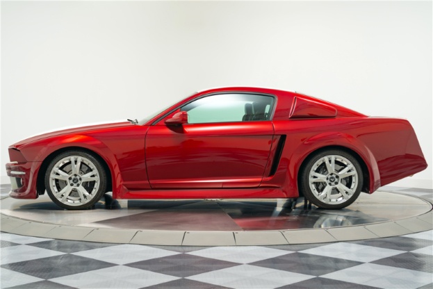 Xe lai giữa Mustang và Lamborghini độc và lạ ảnh 2 Xe lai giua Mustang va Lamborghini doc va la anh 2