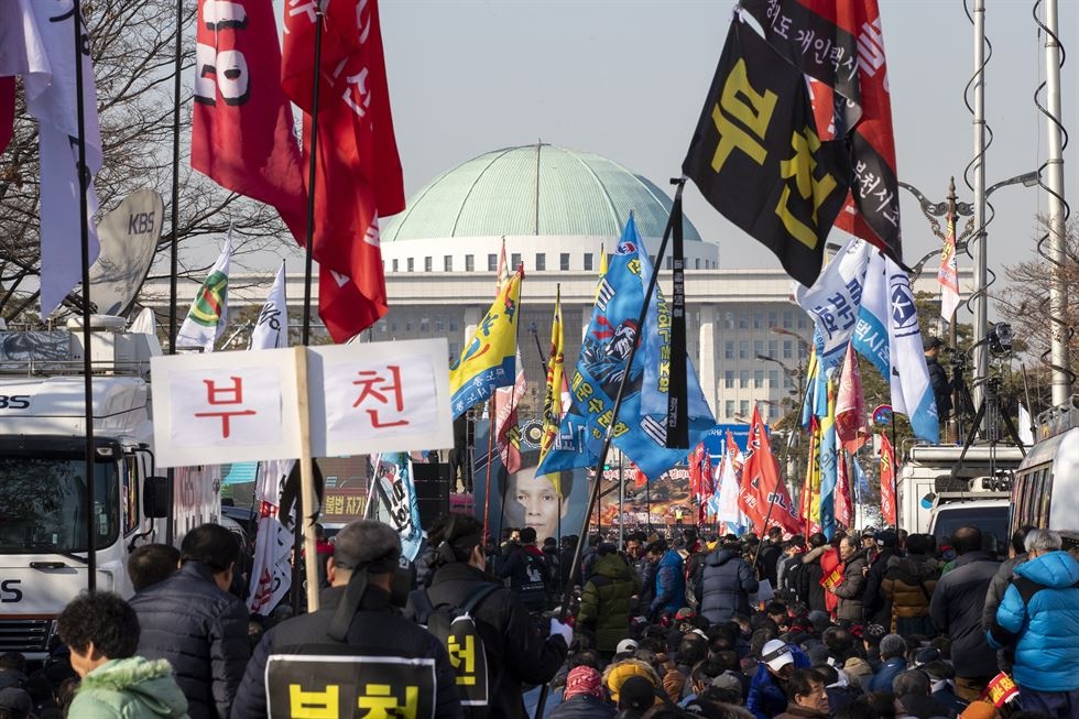 bieu tinh chong dich vu goi xe anh 3