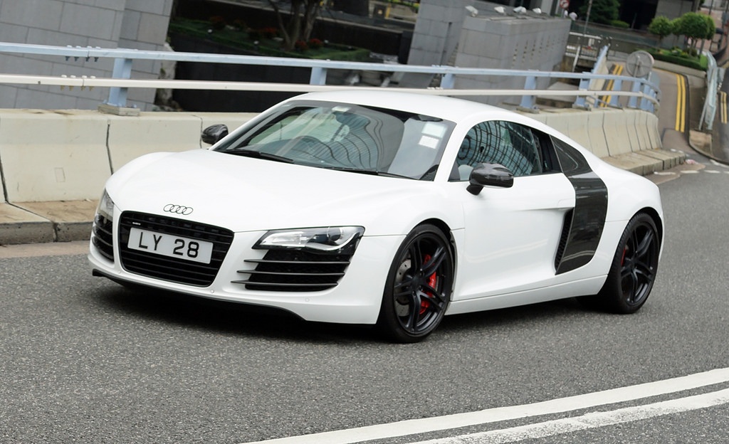 Bien so xe dat nhat the gioi co gia ca trieu USD hinh anh