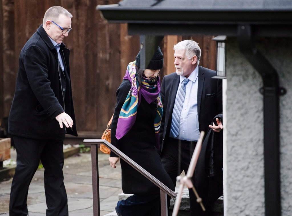 'Cong chua Huawei' - tu nhan song xa hoa tai Canada hinh anh