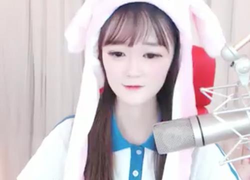 TQ se dung nhan dien khuon mat de chan tre em livestream hinh anh