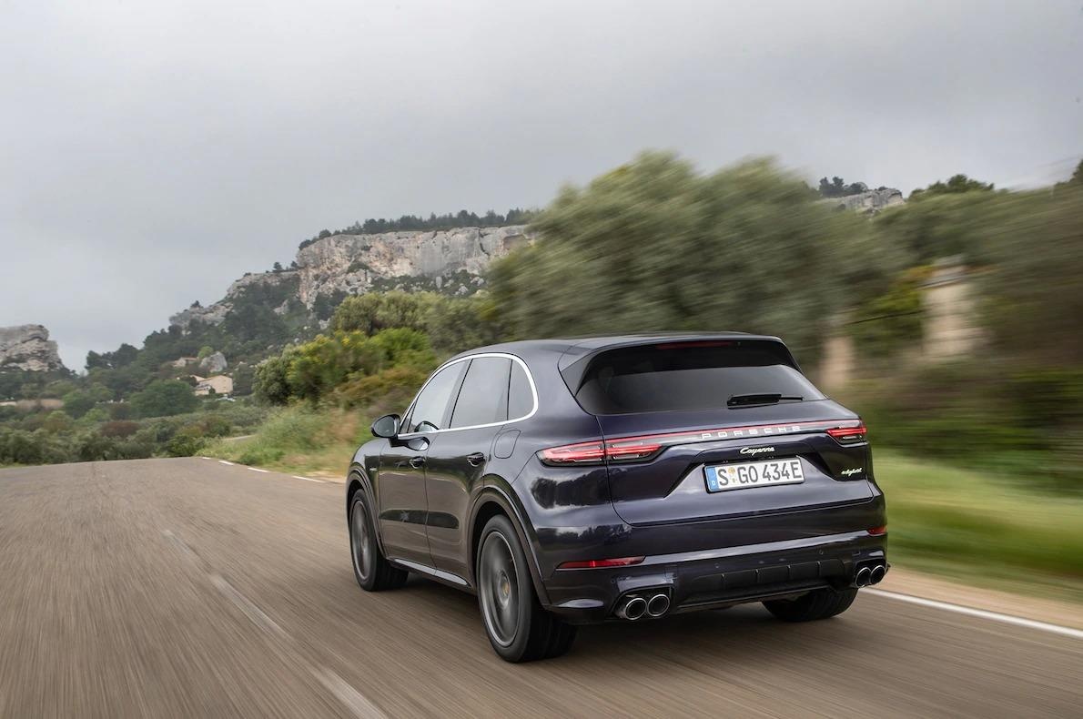 Porsche Cayenne sẽ mạnh hơn Lamborghini Urus ảnh 7 Porsche Cayenne se manh hon Lamborghini Urus anh 7