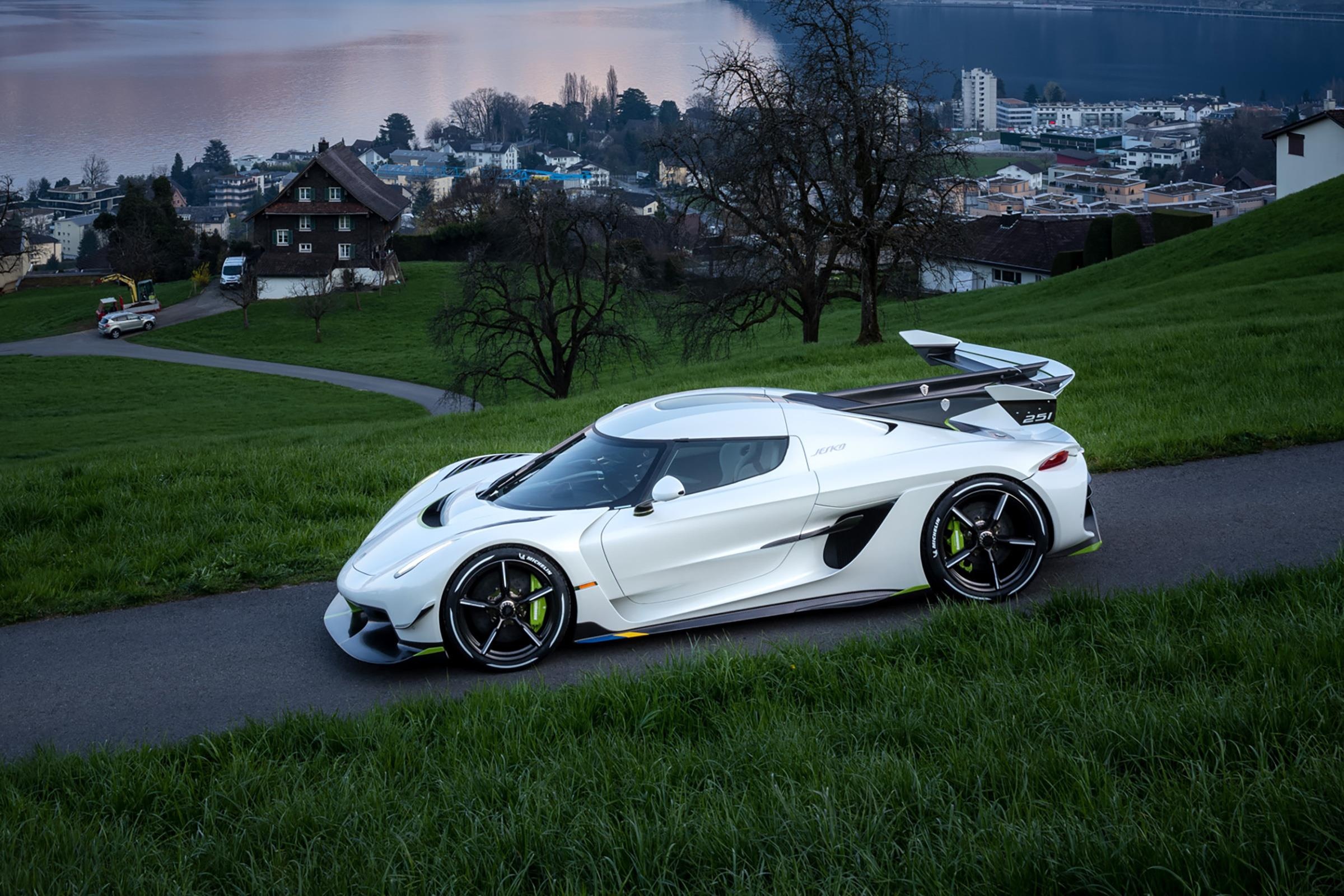 Siêu xe Koenigsegg Jesko đẹp lộng lẫy ảnh 7 Sieu xe Koenigsegg Jesko dep long lay anh 7