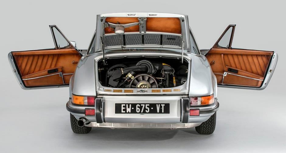 Porsche 911 Targa S với nội thất da thủ công ảnh 2 Porsche 911 Targa S voi noi that da thu cong anh 2