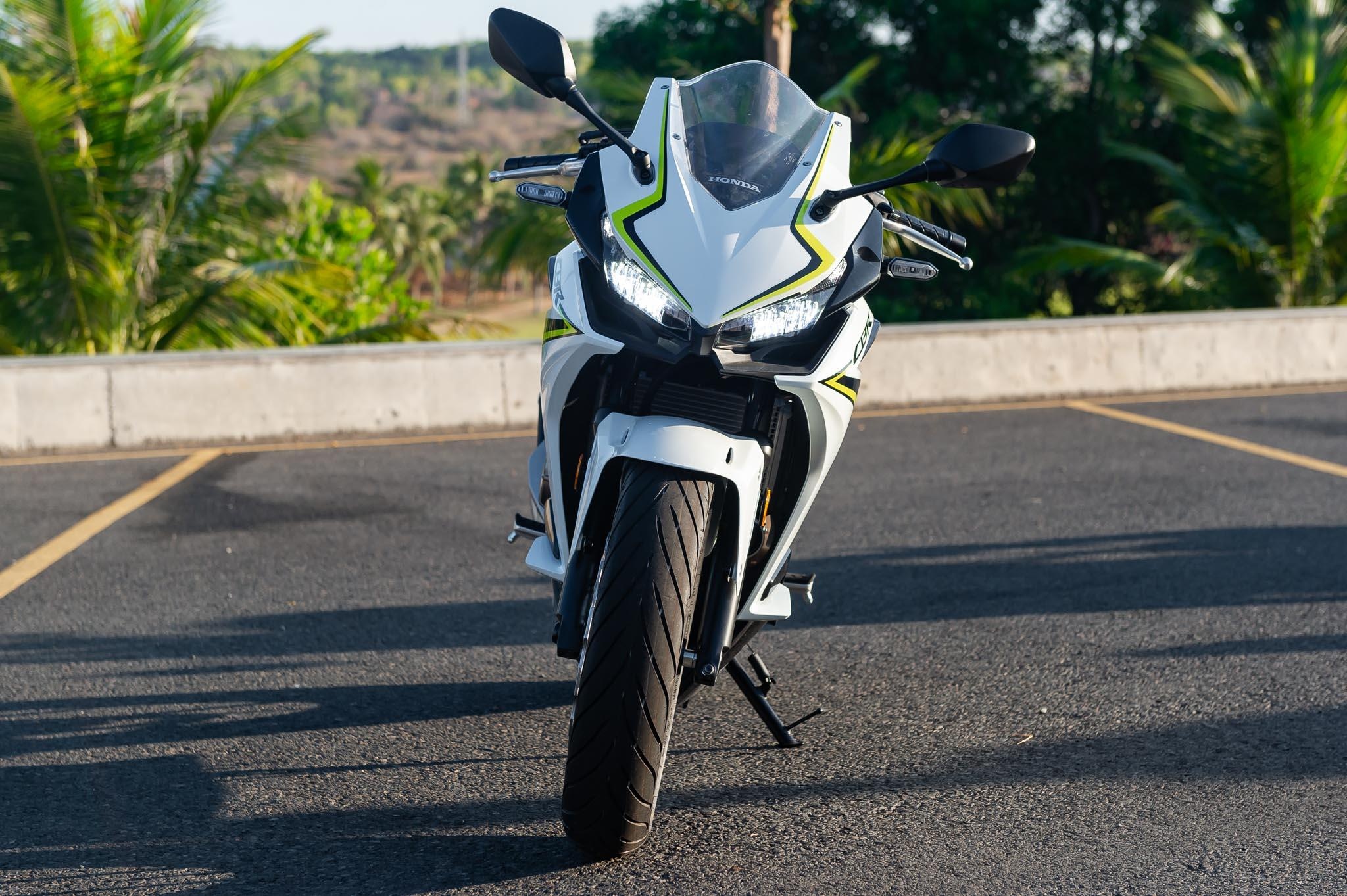 Honda CBR500R ve dai ly gia 187 trieu anh 1