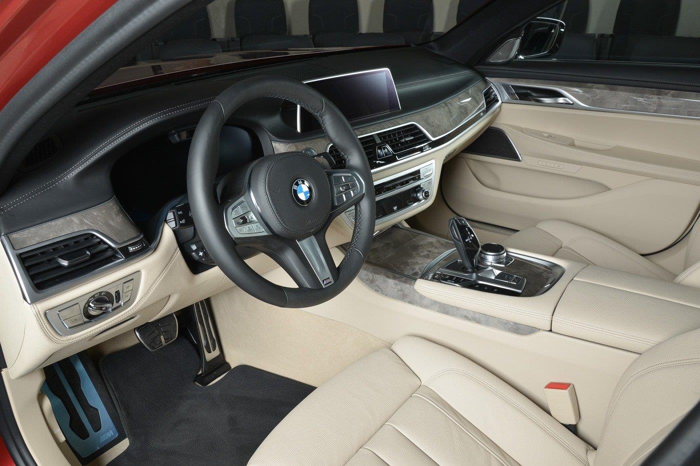 BMW 7 Series, động cơ nhỏ ảnh 5 BMW 7 Series, dong co nho anh 5