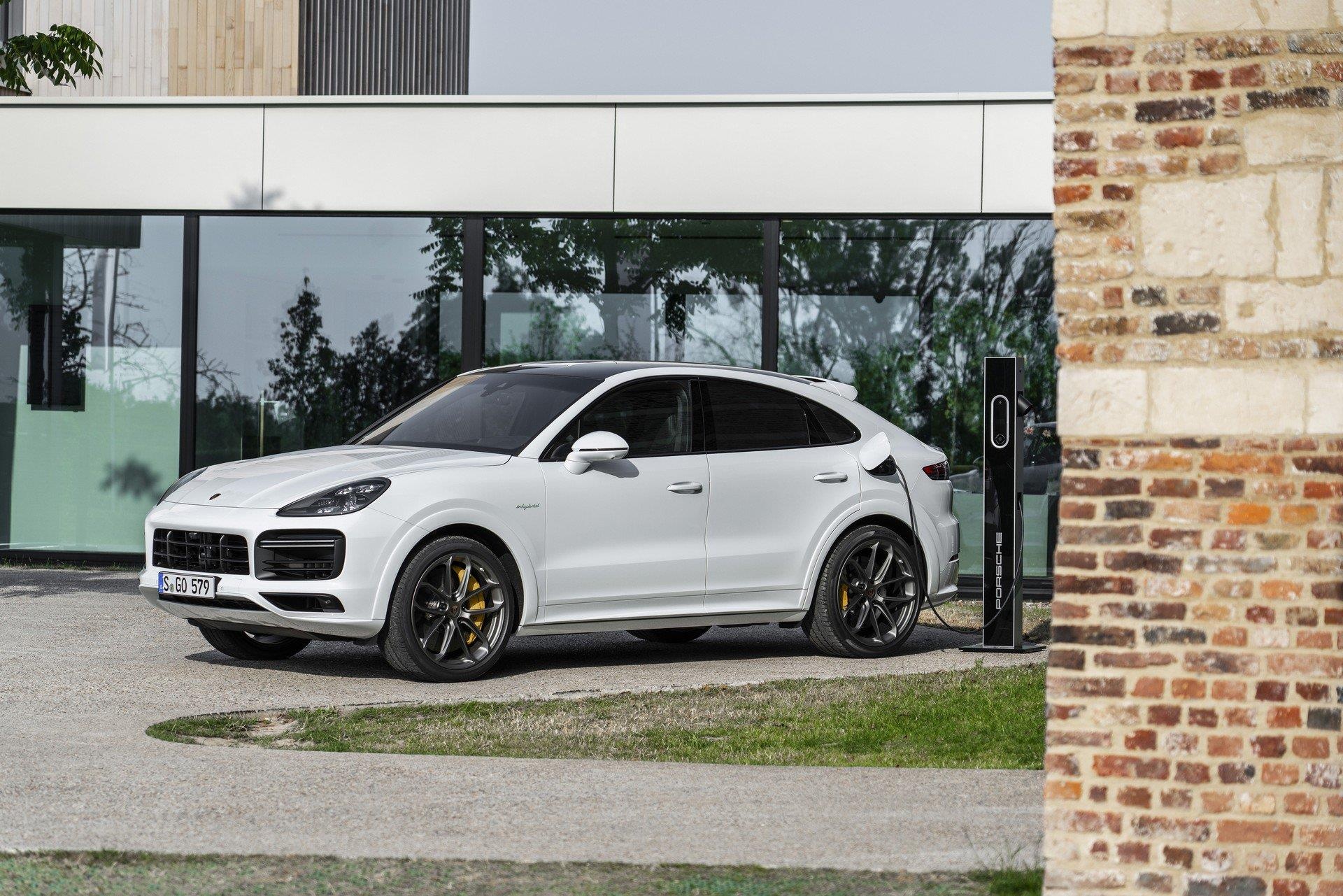 Porsche Cayenne Turbo S ra mắt ảnh 3 Porsche Cayenne Turbo S ra mat anh 3