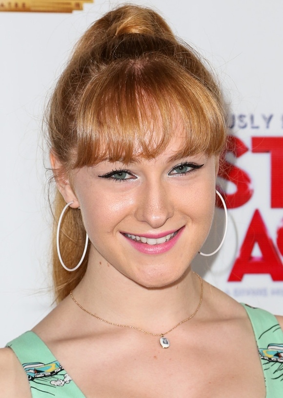 Trang điểm mắt mèo quyến rũ như sao