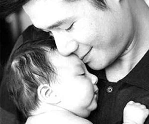 Quang Dung 'tang toc' qua trinh dua Bao Nam ve ben minh hinh anh