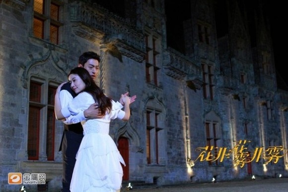 Lâm Tâm Như gây tranh cãi với hình tượng… nửa người nửa ma