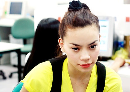 Ha Ho va 4 lan dap tra du luan nhe nhang va sau cay hinh anh