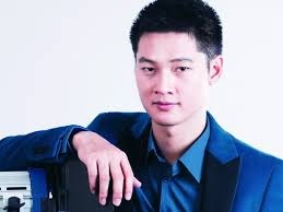 Tieng dan chai - Duc Tuan hinh anh