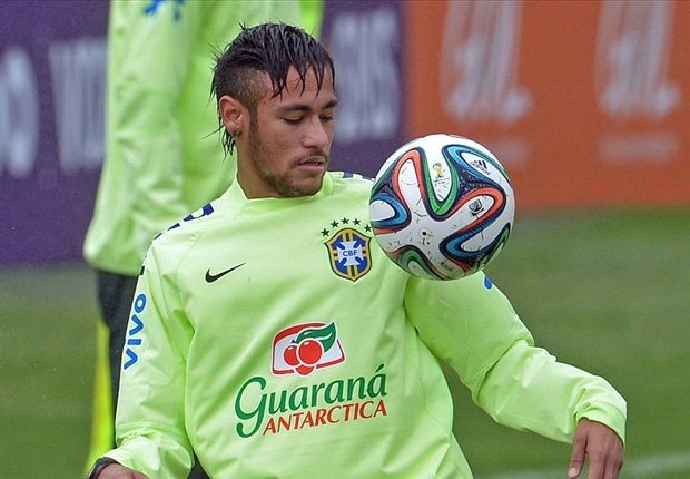 Barcelona nen ban Neymar thay vi Fabregas hinh anh