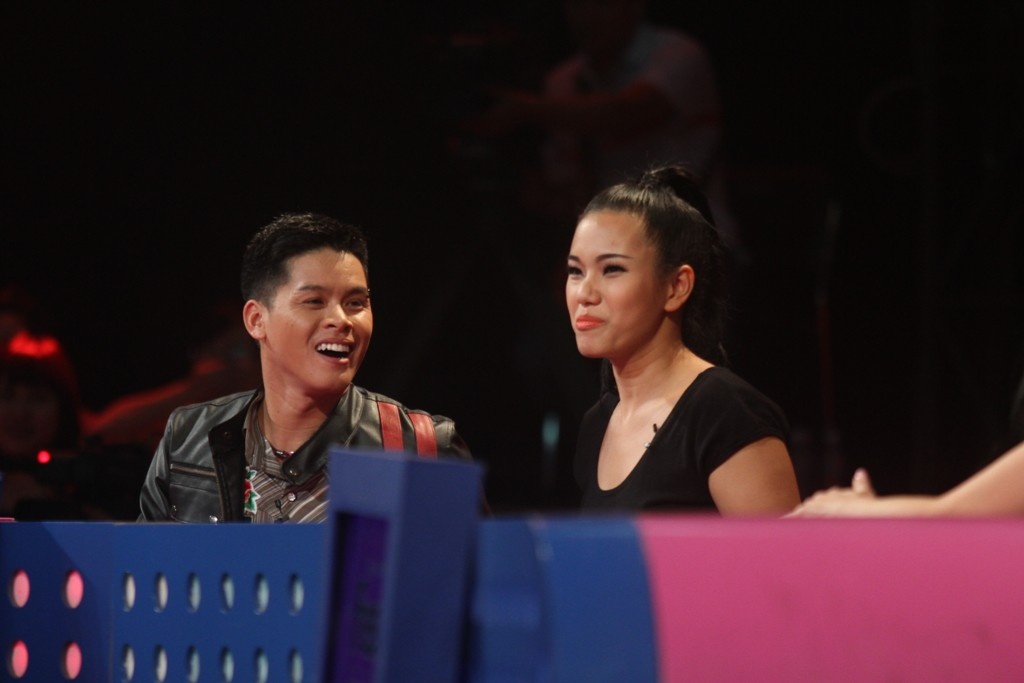 Chiến thắng không quá khó khăn của Phương Vy – John Huy Trần cũng khiến cuộc chiến phần nào bớt hấp dẫn hơn. Không có những cuộc tranh cãi, cũng không có kịch tính hấp dẫn. 