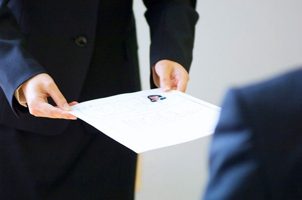 8 bai hoc tu buc thu dap tra nha tuyen dung chan dong mang hinh anh