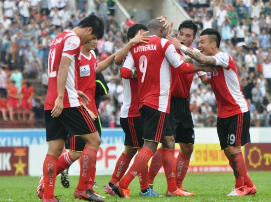 'Nen dong cua V.League 2-3 nam de loai tru ban do' hinh anh