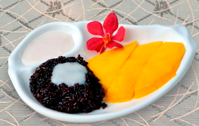 Hoi tuong phim co trang TVB qua nhung mon che doc dao hinh anh