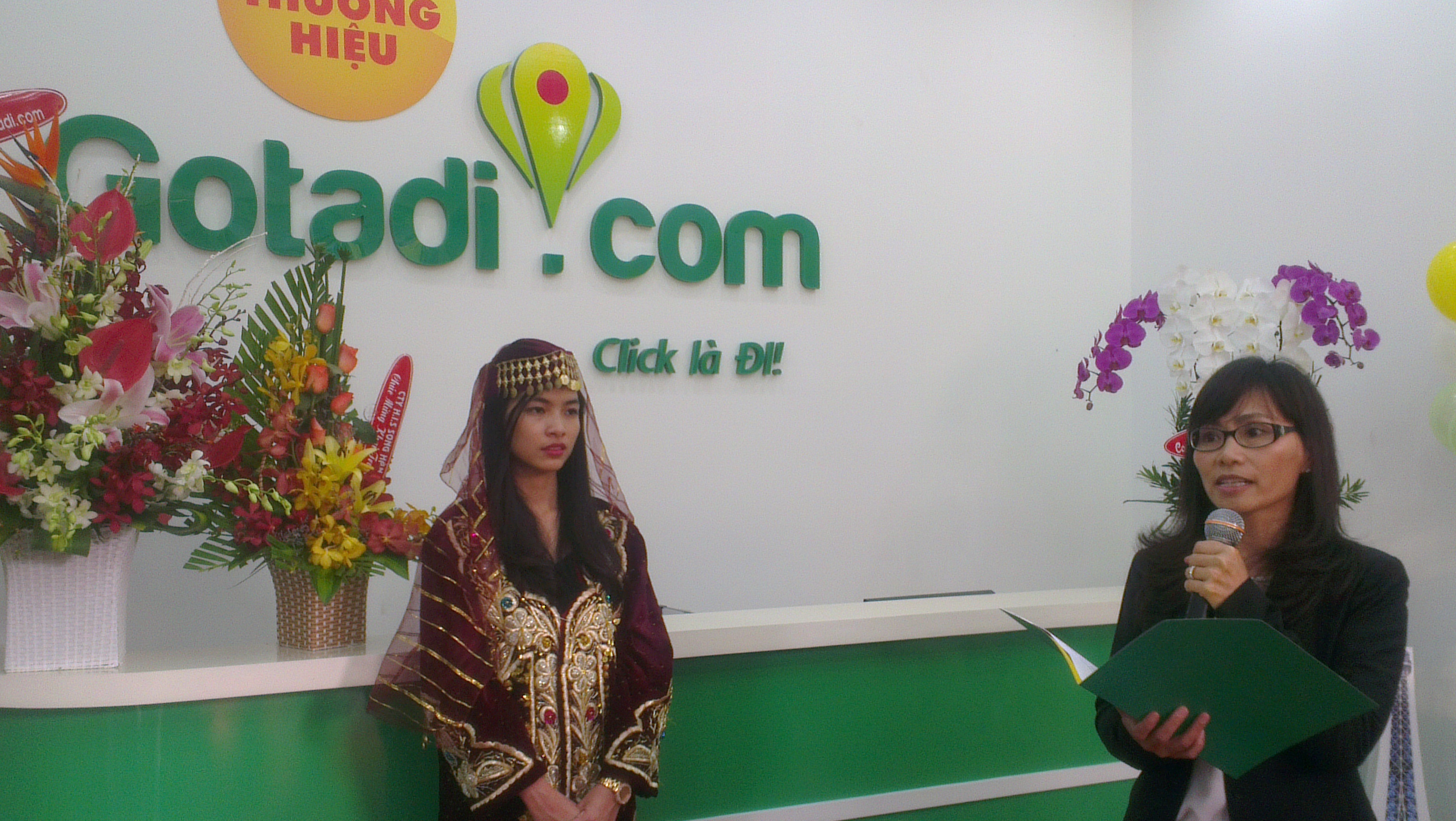 Ra mat trang du lich truc tuyen Gotadi hinh anh