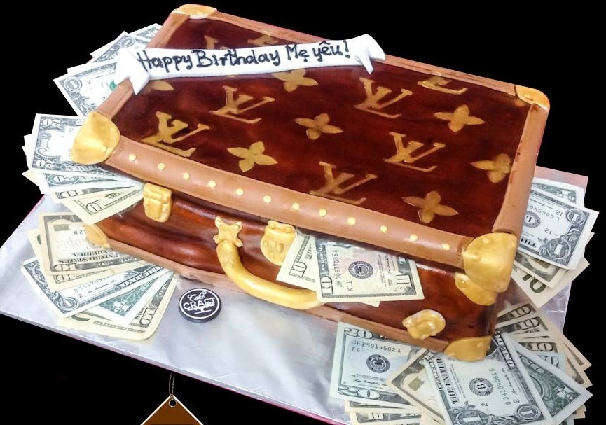 Can canh quy trinh lam banh sinh nhat bac trieu o Sai Gon hinh anh