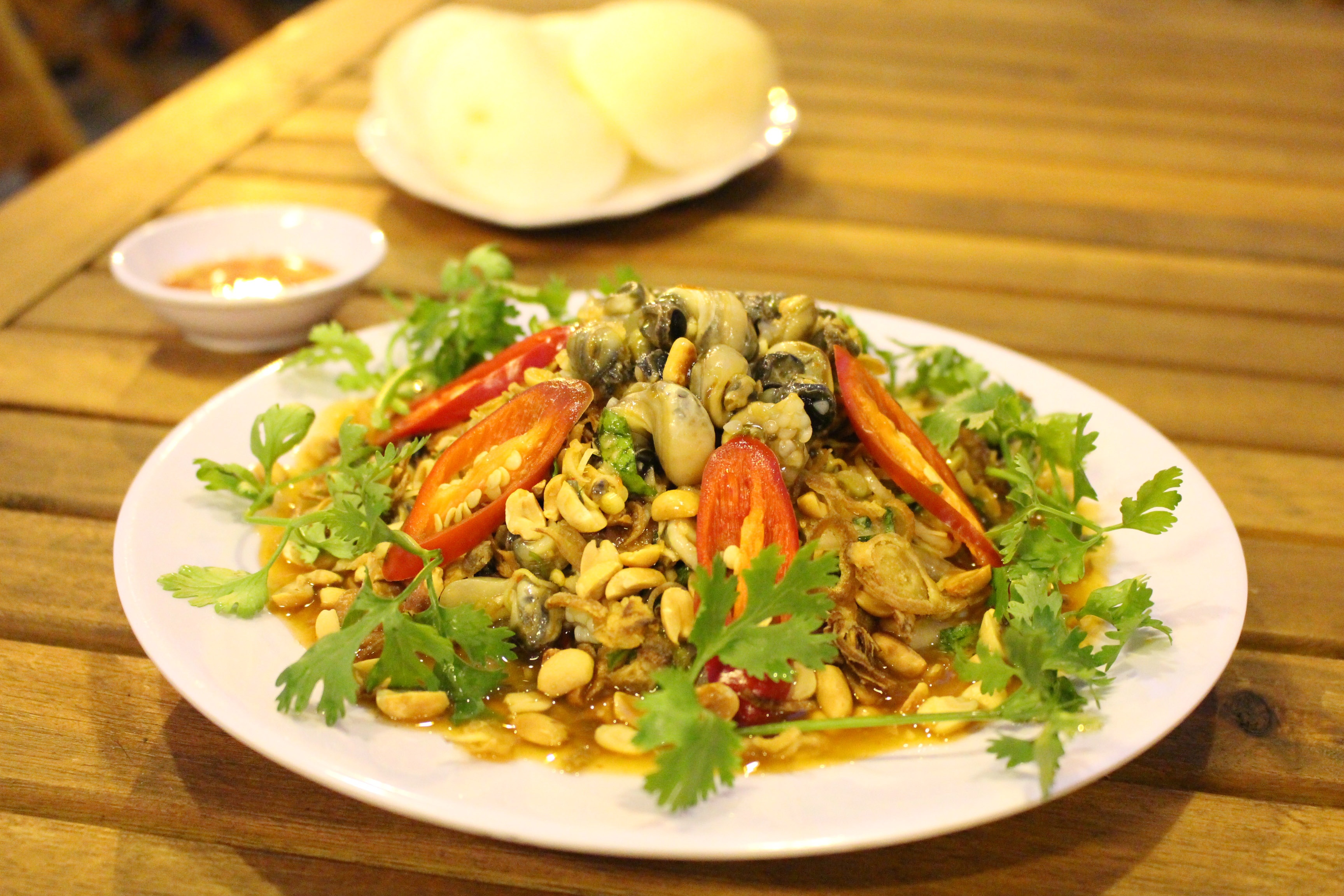 Ngon nhu goi oc dang pho oc Vinh Khanh hinh anh