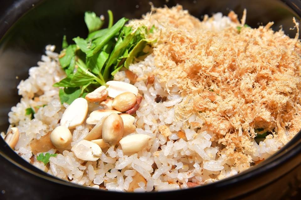 Nha hang chay thanh tinh tren duong Co Bac hinh anh