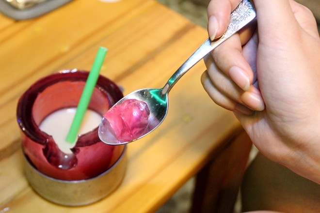 5 quan ca phe doc, la hut khach Sai Gon hinh anh